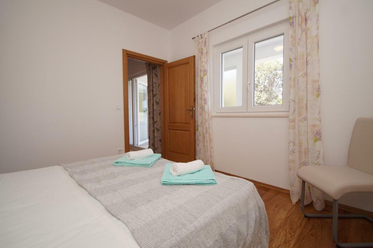Apartments Mirna Korčula Екстериор снимка
