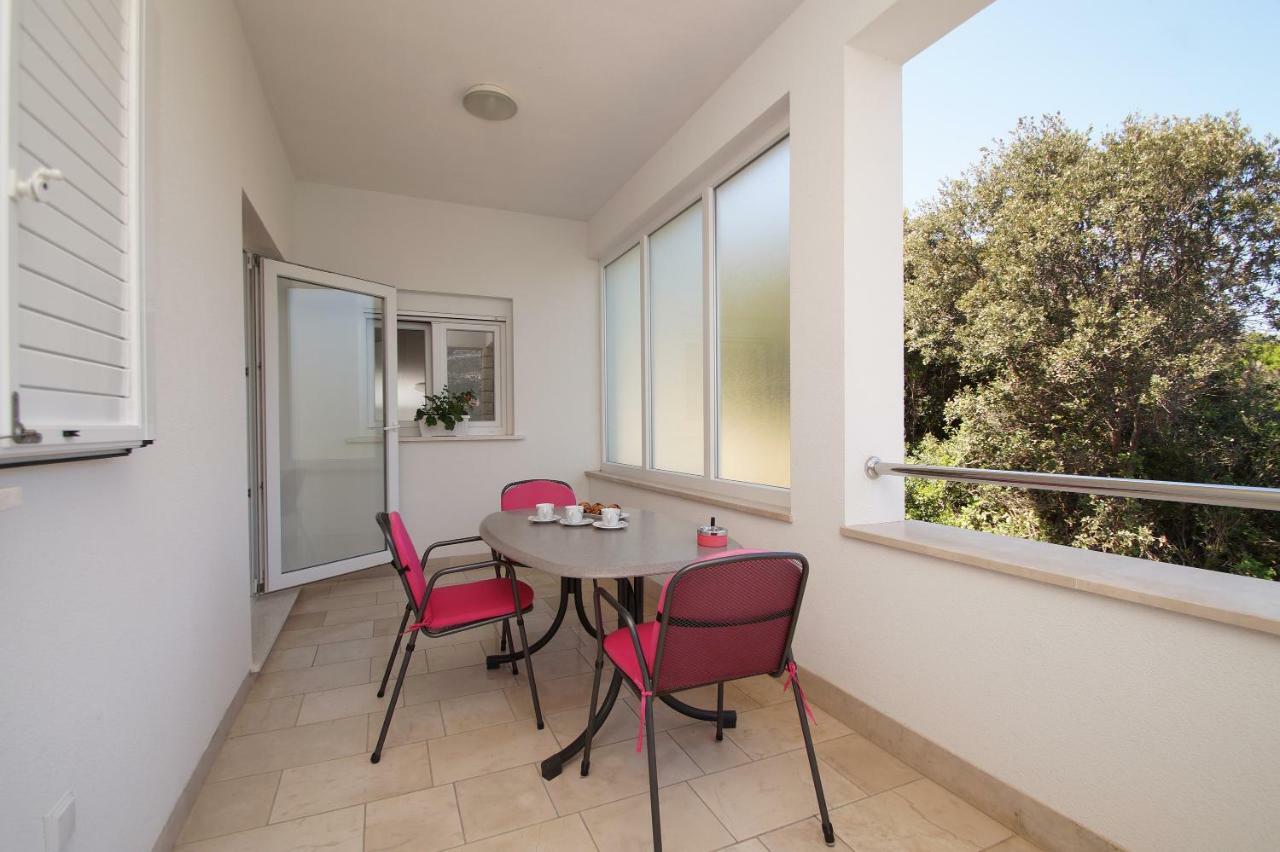 Apartments Mirna Korčula Екстериор снимка