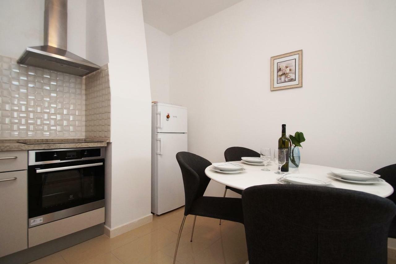 Apartments Mirna Korčula Екстериор снимка